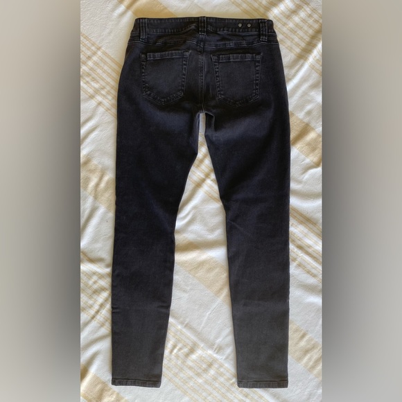 CAbiđź‘–Super Skinny Perfect Stretch Skinny Jeans SZ 4 in Faded Black #3044 - Picture 6 of 15
